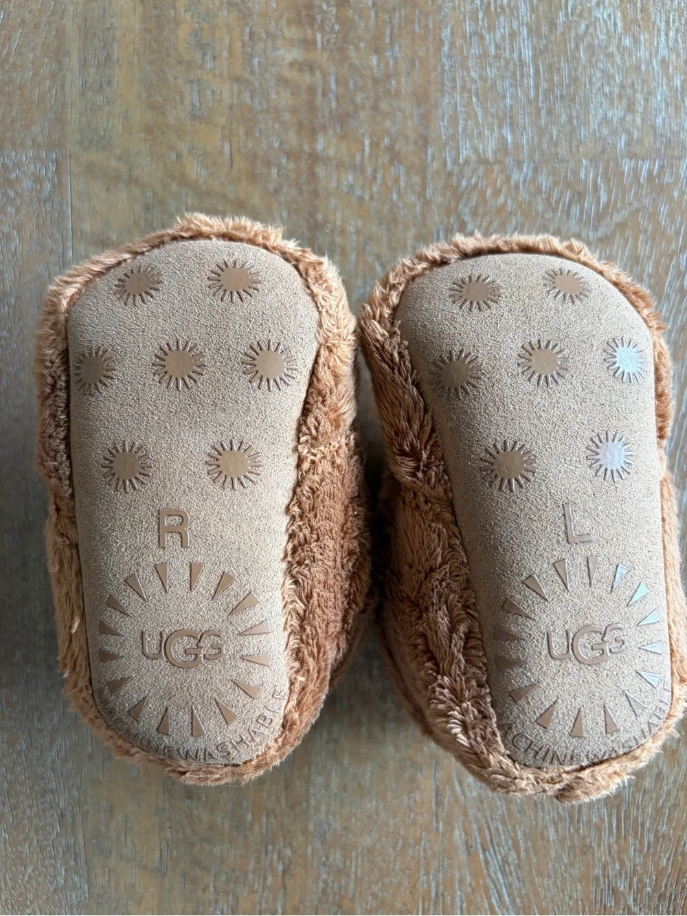 UGG Cozy Plush Infant Slippers in Chestnut Brown